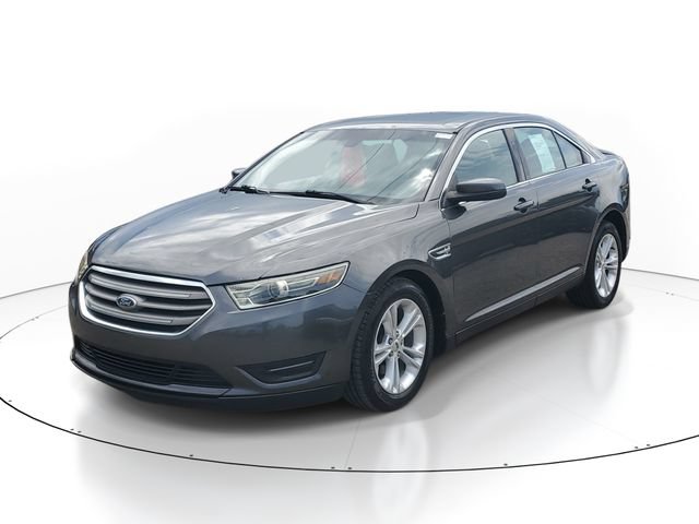 Used 2017 Ford Taurus SEL w/ Equipment Group 201A FWD image 2