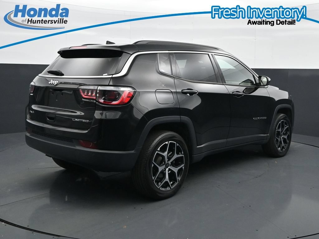 Used 2025 Jeep Compass Limited AWD/4WD image 10