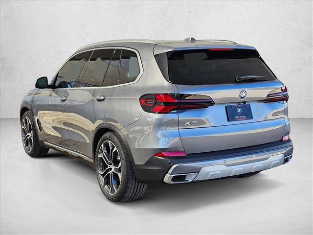 Used 2026 BMW X5 xDrive50e AWD/4WD image 7