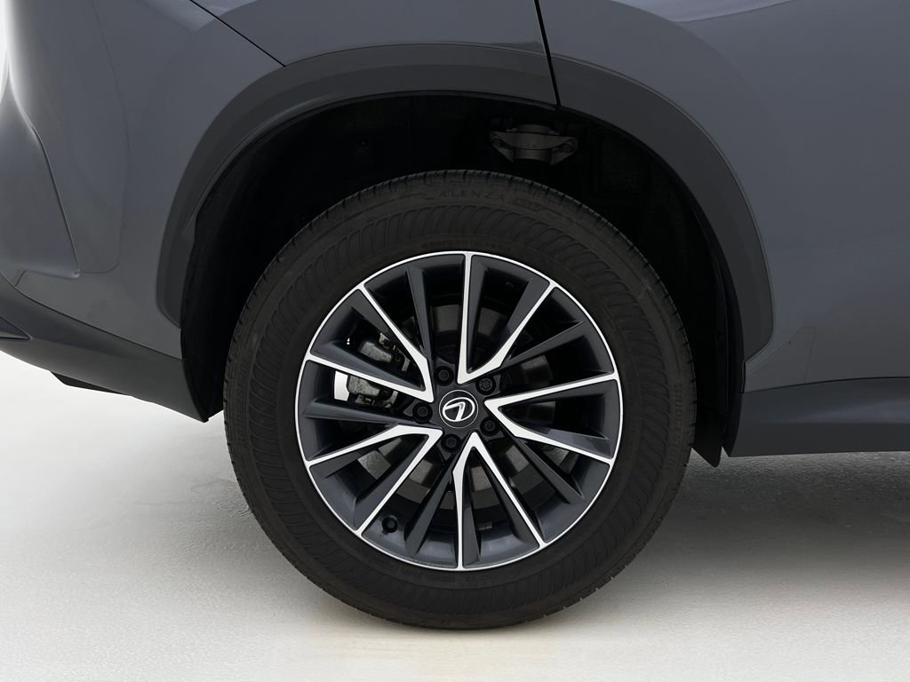 Used 2025 Lexus NX 350 AWD w/ Accessory Package (2T) image 27