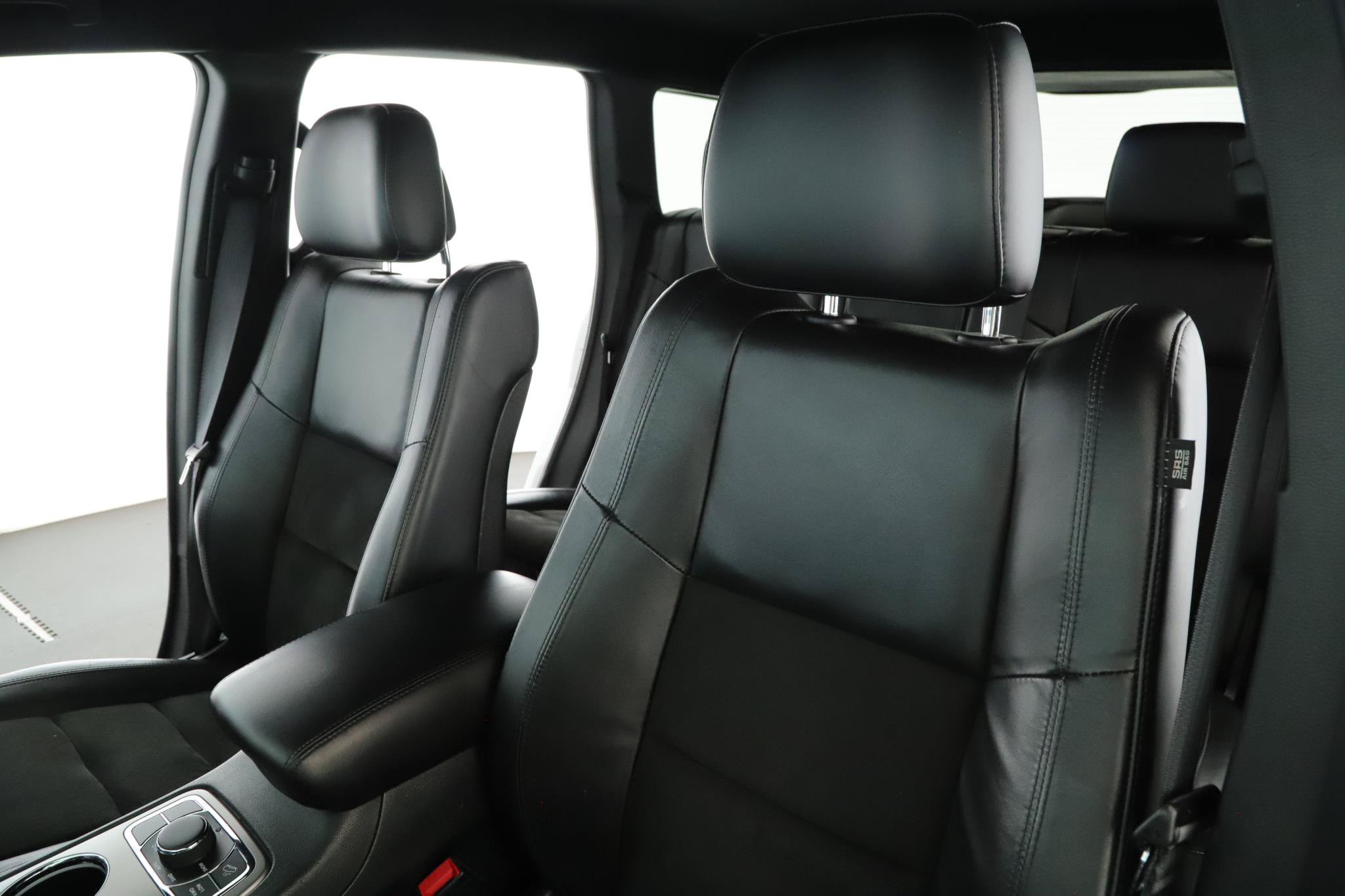 Certified 2022 Jeep Grand Cherokee Laredo X AWD/4WD image 4