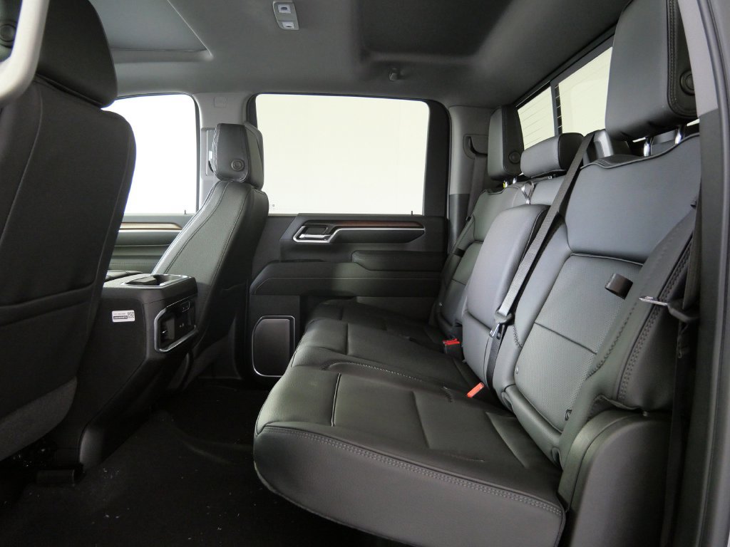 New 2026 GMC Sierra 3500 Denali w/ Denali Reserve Package AWD/4WD image 13