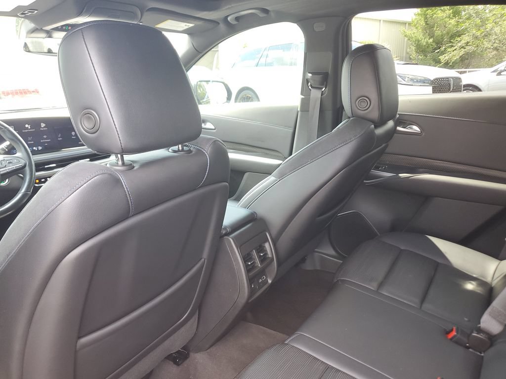 Certified 2024 Cadillac XT4 Sport FWD image 15
