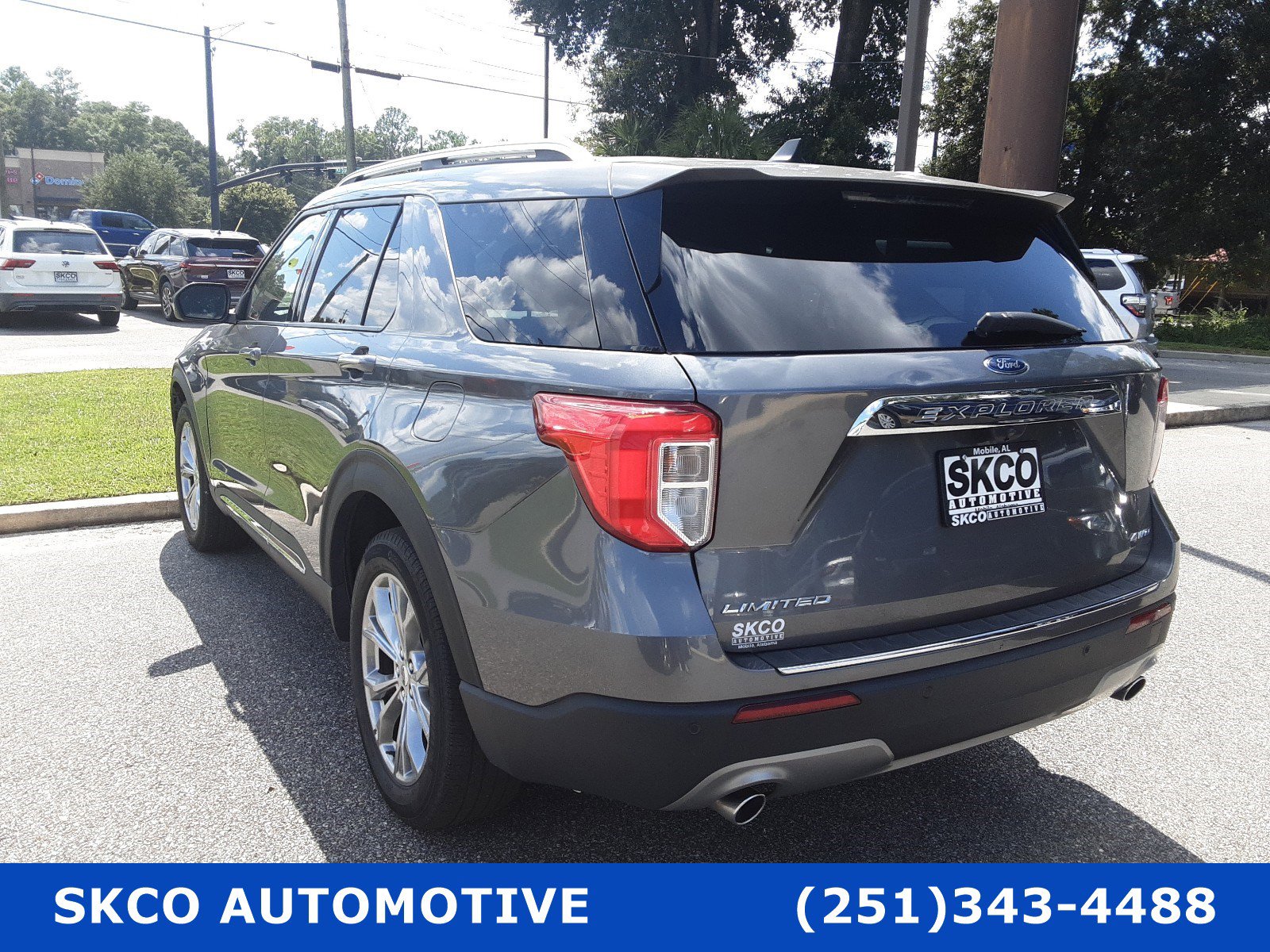 Used 2022 Ford Explorer Limited image 3