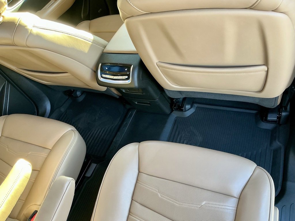 Used 2025 Cadillac XT6 Premium Luxury w/ Platinum Package image 26