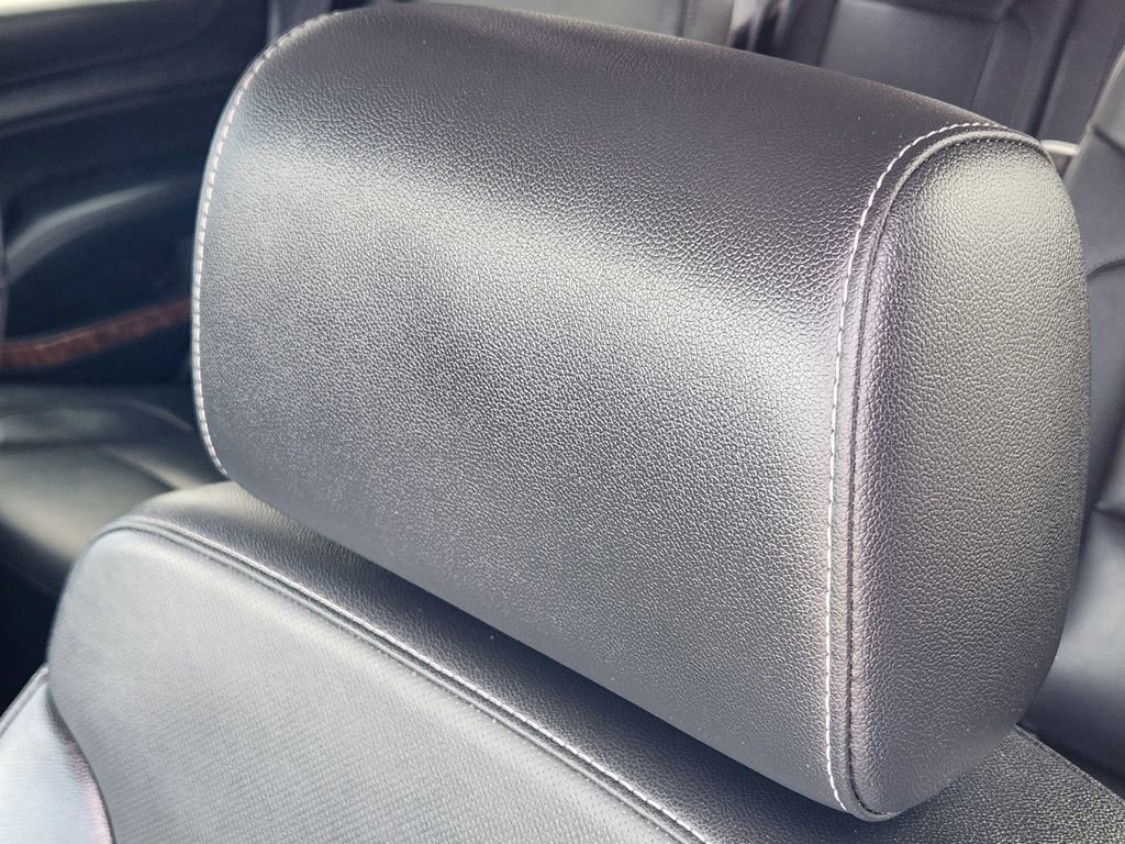 Used 2019 Chevrolet Tahoe Premier RWD image 14