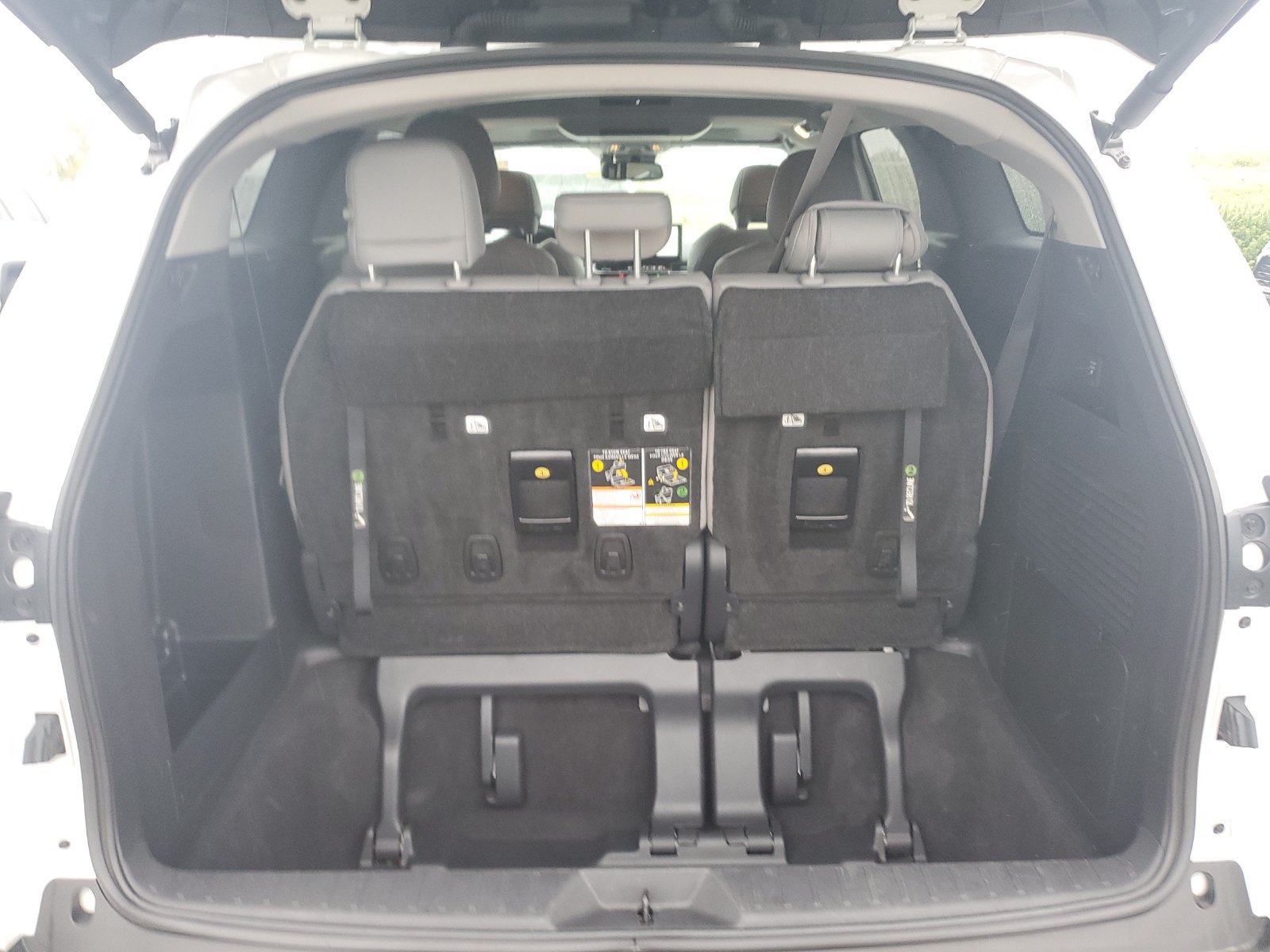Certified 2025 Toyota Sienna XLE w/ XLE Plus Package AWD/4WD image 9