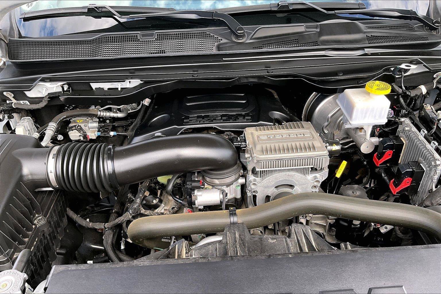 Used 2022 RAM 1500 Laramie AWD/4WD image 11