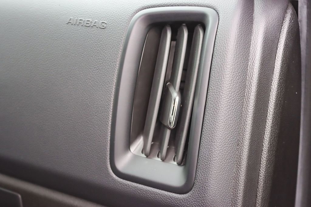 Used 2021 Chevrolet Colorado LT w/ Safety Package image 36