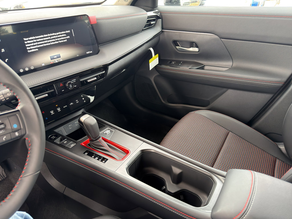 New 2026 Nissan Kicks SR w/ Cold Weather Package image 23