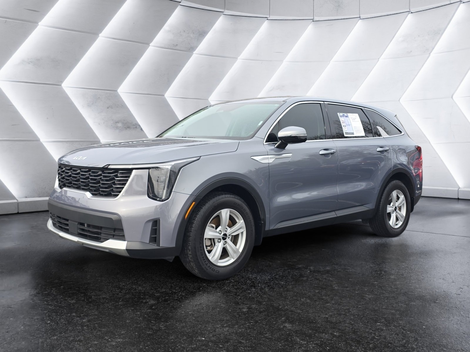 Used 2025 Kia Sorento LX