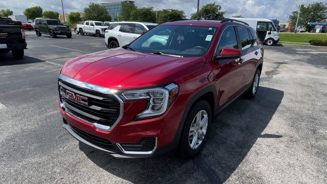 Used 2024 GMC Terrain SLE w/ Driver Convenience Package AWD/4WD image 6
