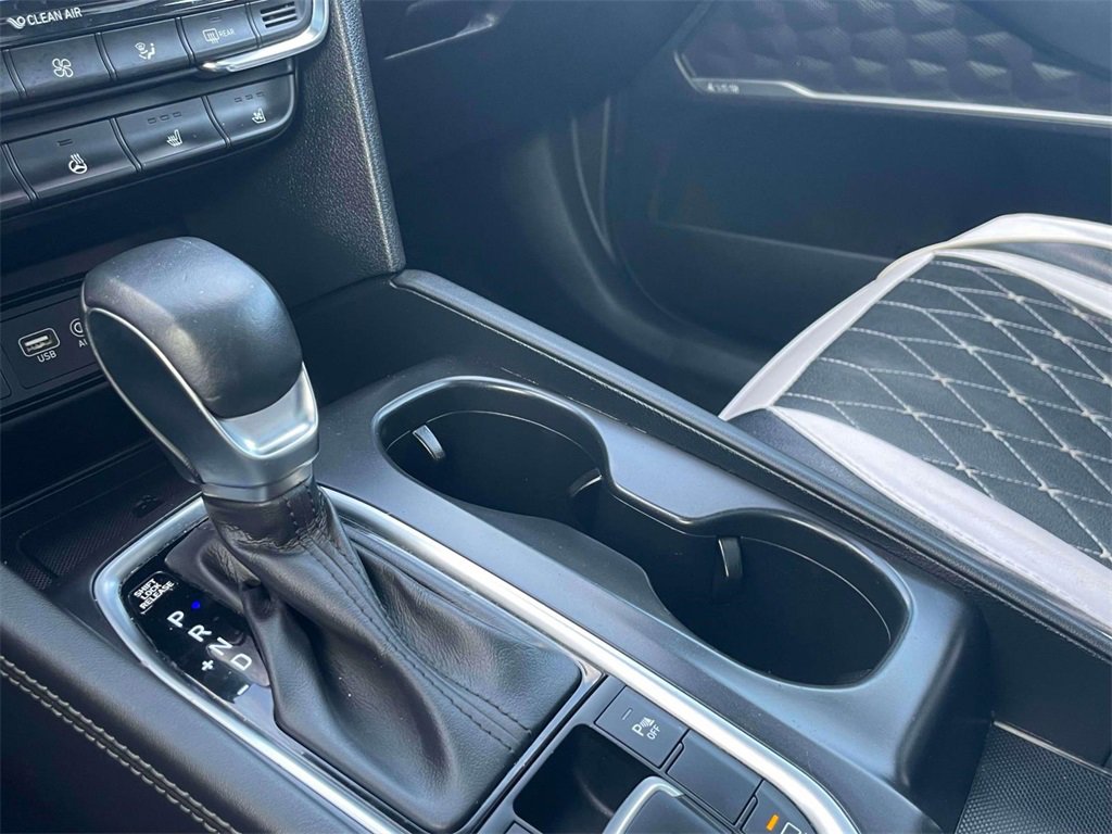 Used 2020 Hyundai Santa Fe Limited image 31