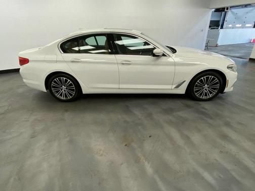 Used 2017 BMW 540i xDrive AWD/4WD image 6