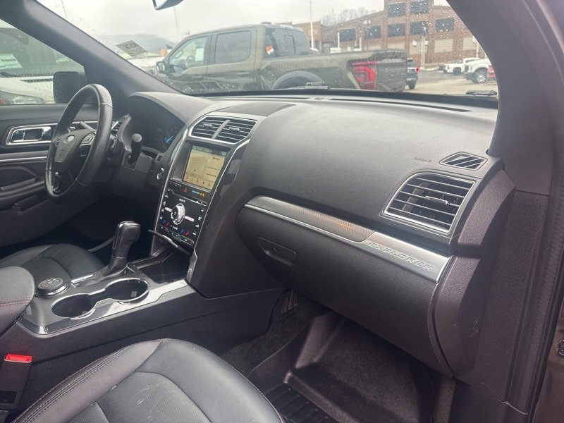Used 2017 Ford Explorer Sport w/ Equipment Group 401A image 11
