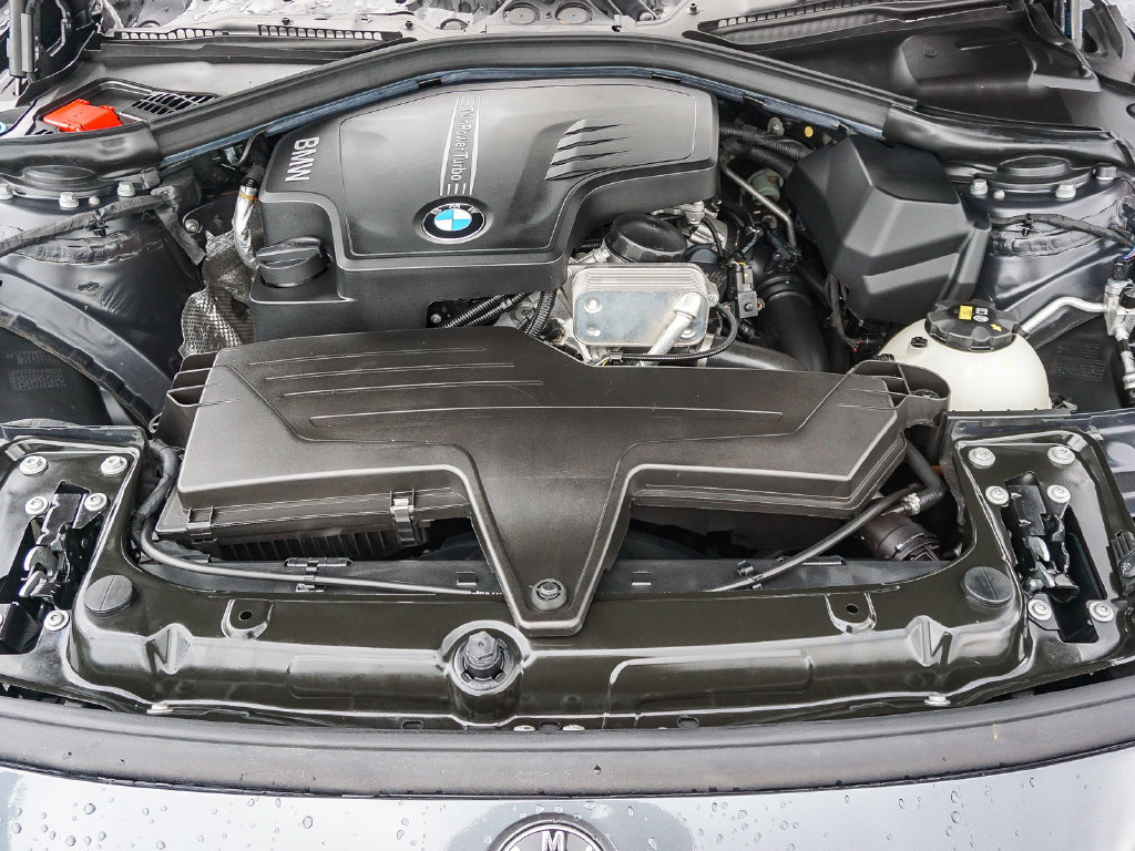 Used 2016 BMW 320i Sedan RWD image 26