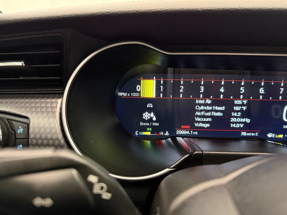 Used 2018 Ford Mustang GT Premium w/ GT Performance Package RWD image 19