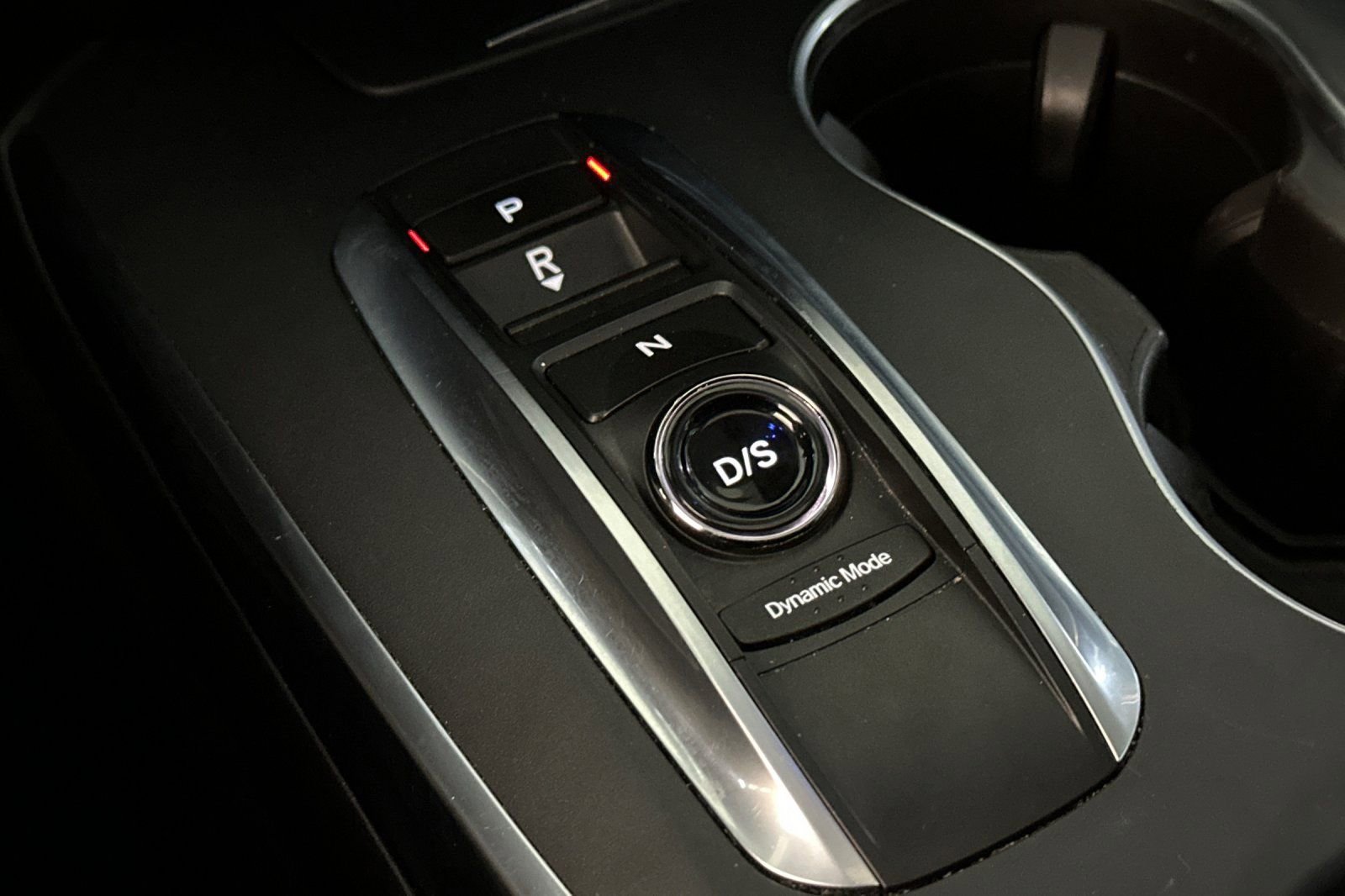 Used 2018 Acura MDX SH-AWD image 19