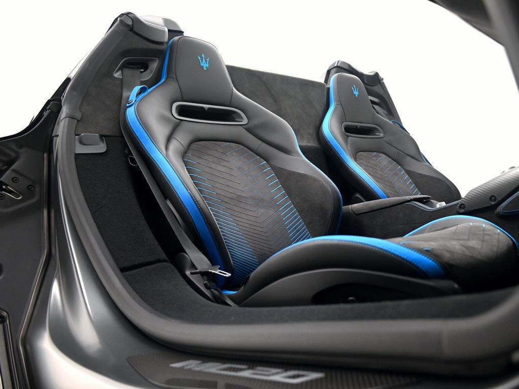 Used 2023 Maserati MC20 Spyder RWD image 17