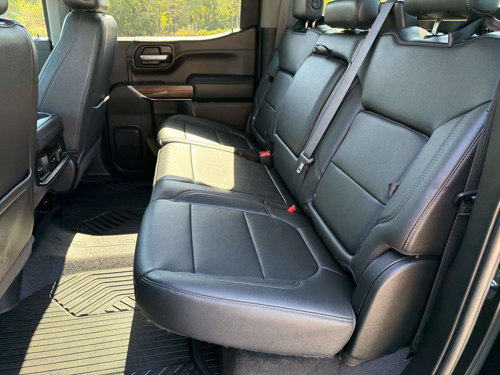 Used 2021 Chevrolet Silverado 1500 LT Trail Boss w/ LT Trail Boss Premium Package AWD/4WD image 28