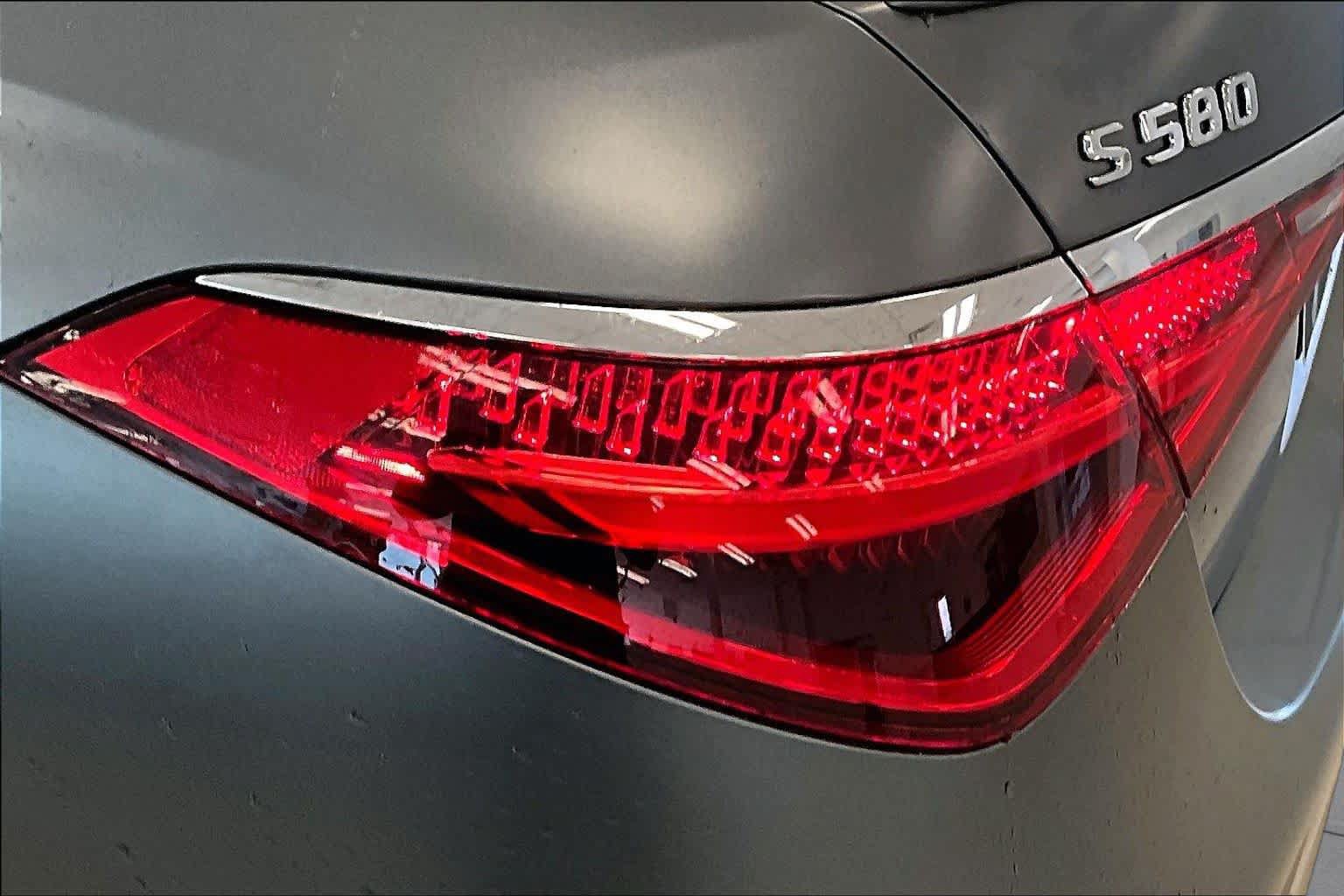 Used 2023 Mercedes-Benz S 580 4MATIC Sedan image 28