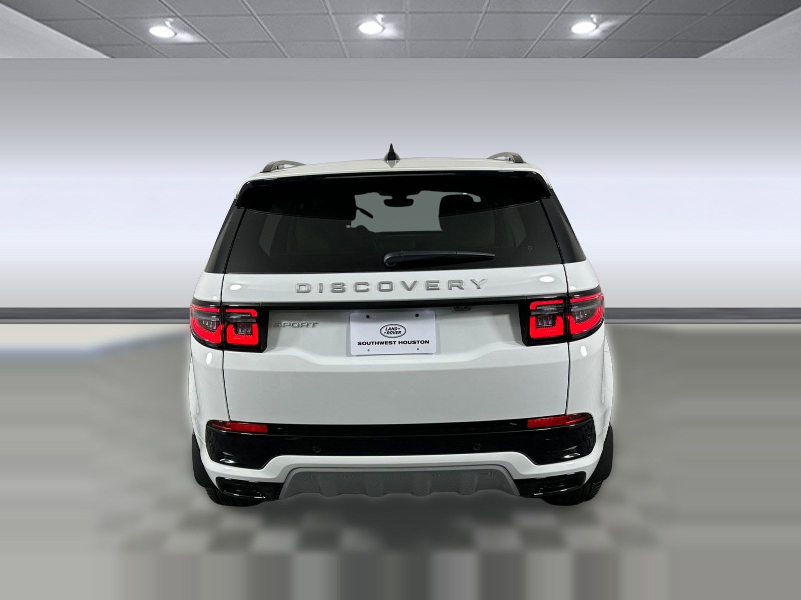 Used 2025 Land Rover Discovery Sport S image 10