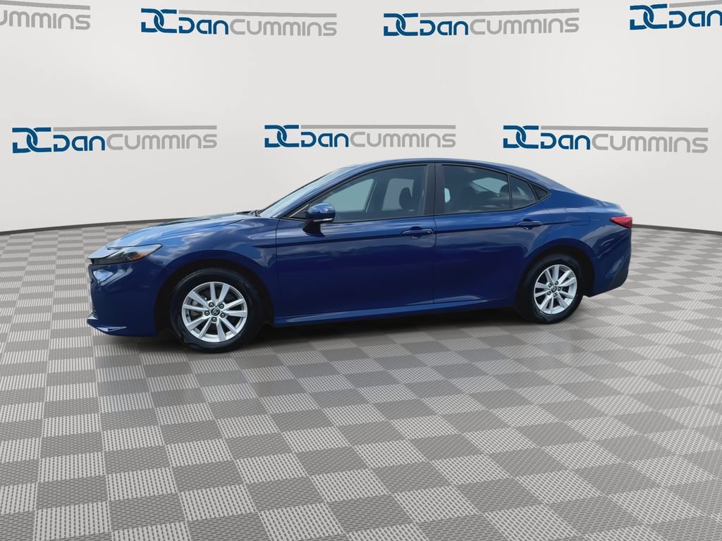 Used 2025 Toyota Camry LE FWD image 5