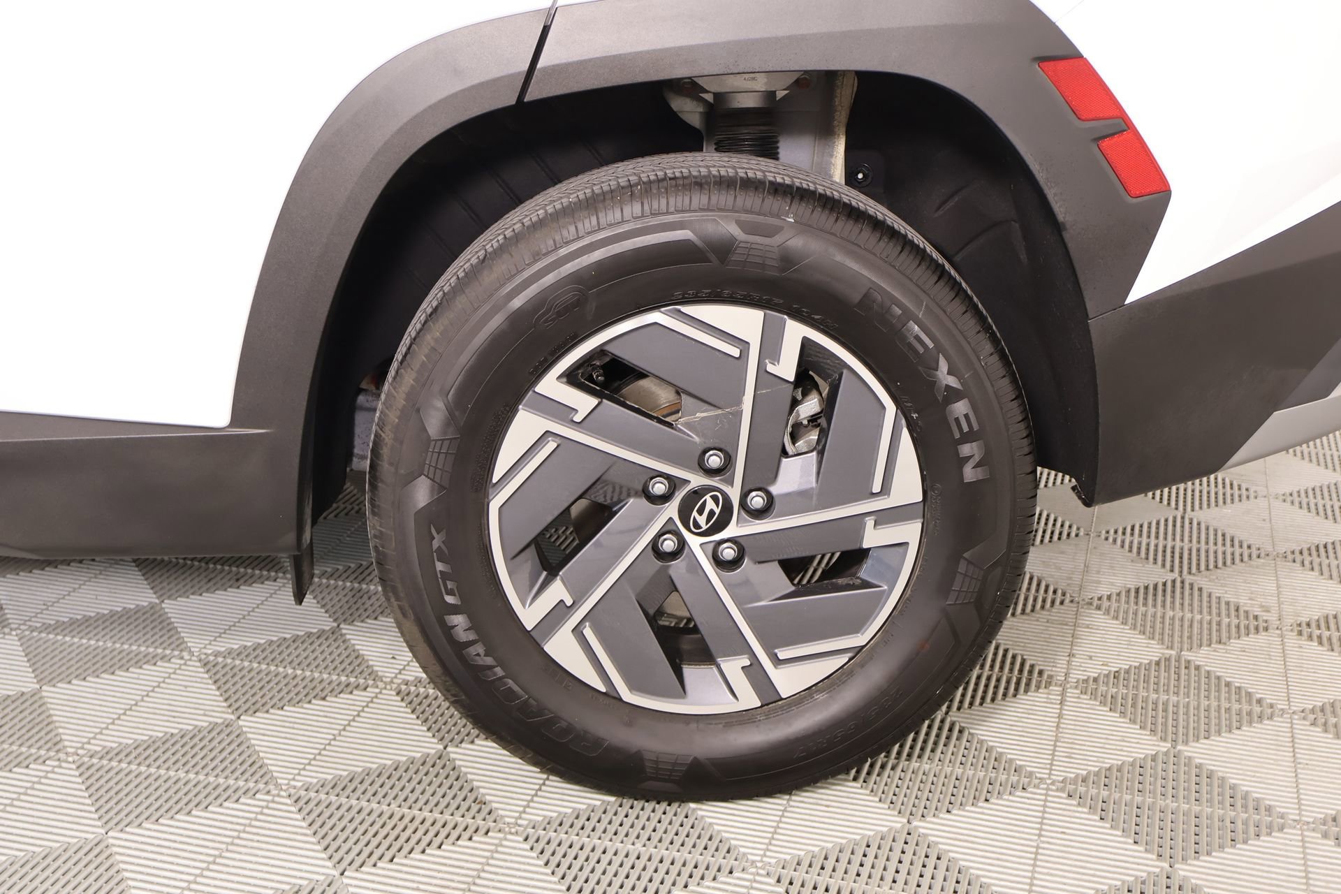 Certified 2025 Hyundai Tucson Blue image 17