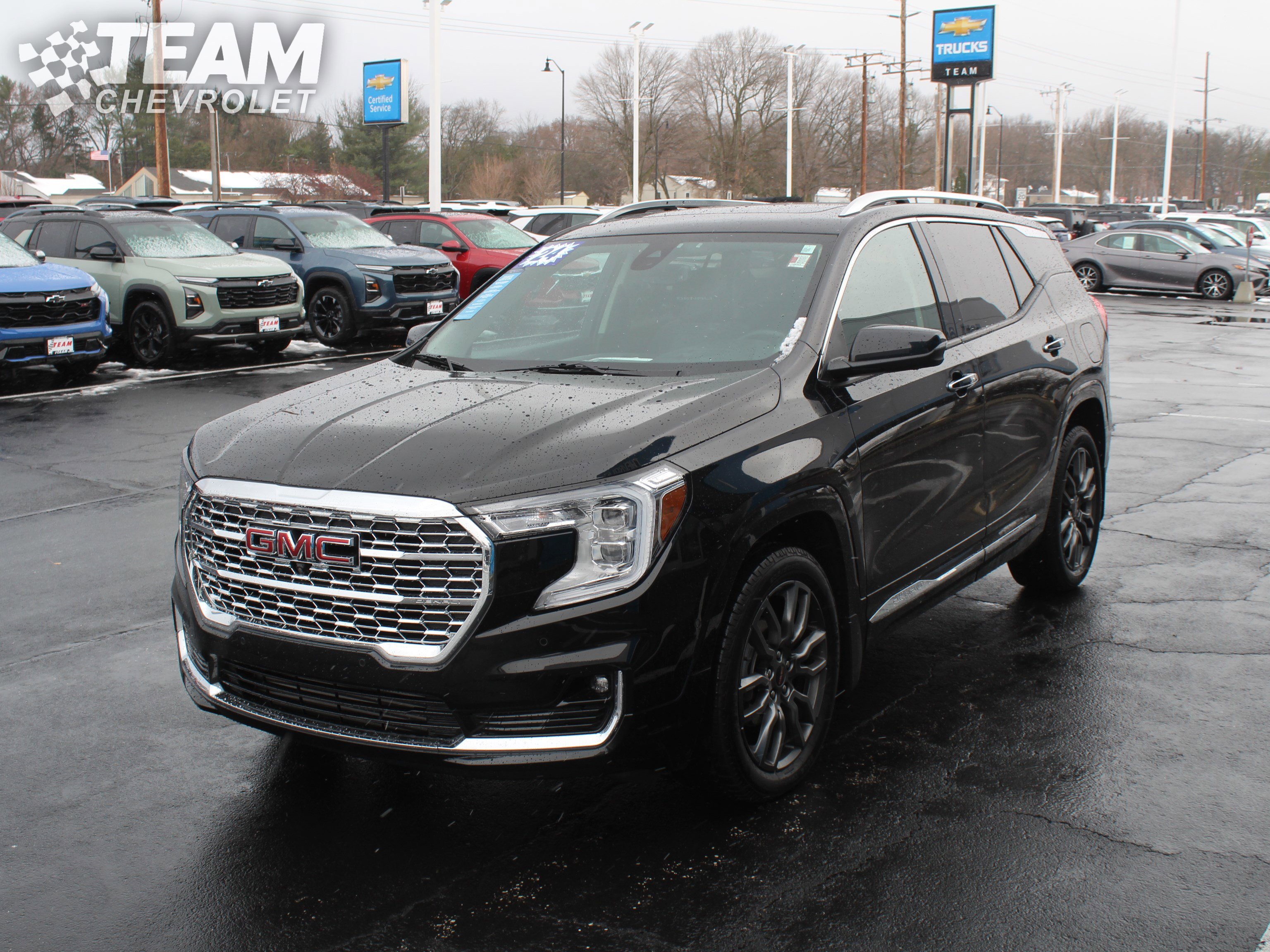 Certified 2024 GMC Terrain Denali w/ Black Diamond Edition image 8