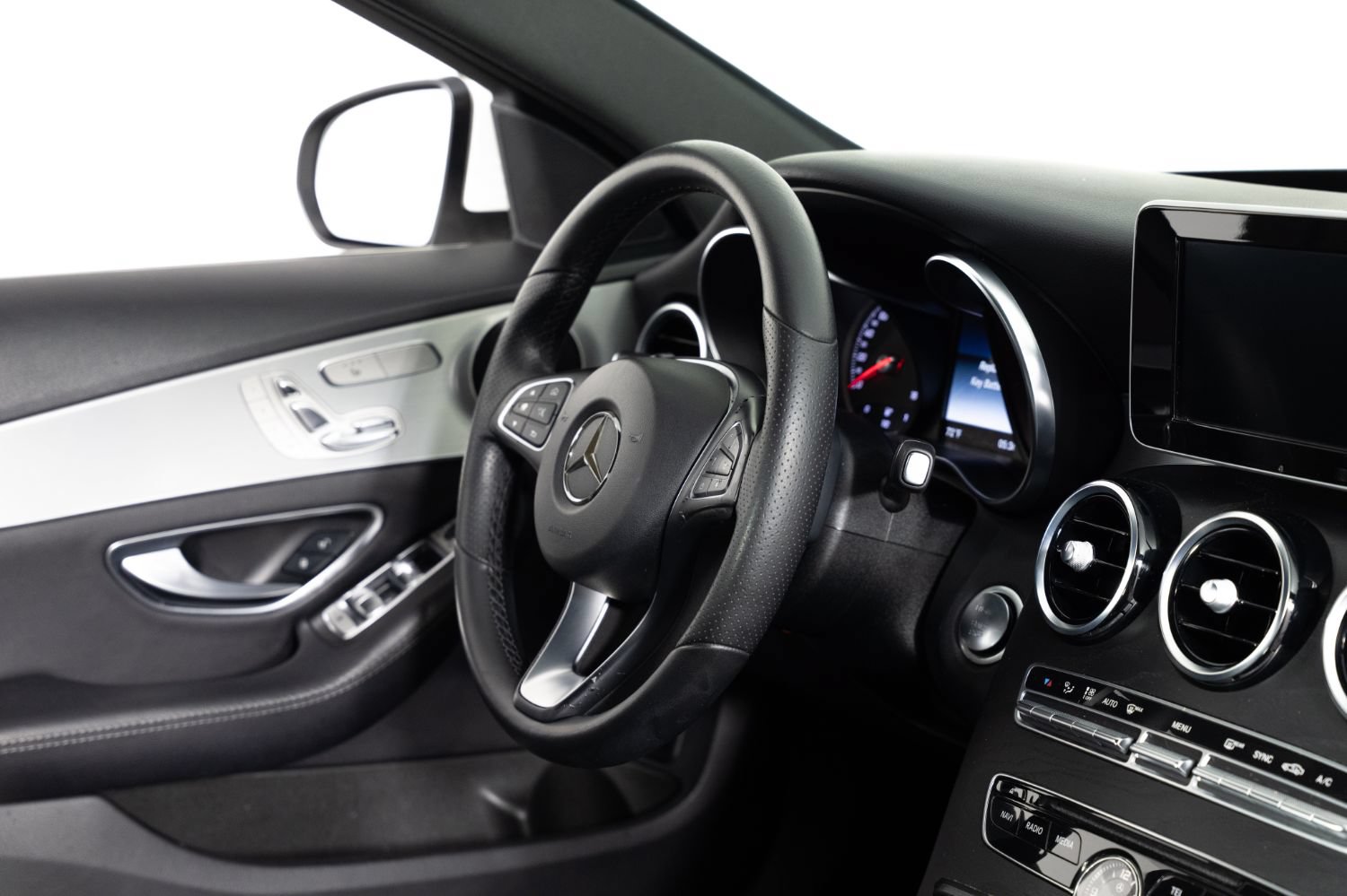 Used 2018 Mercedes-Benz C 300 4MATIC Sedan w/ Premium Package image 24