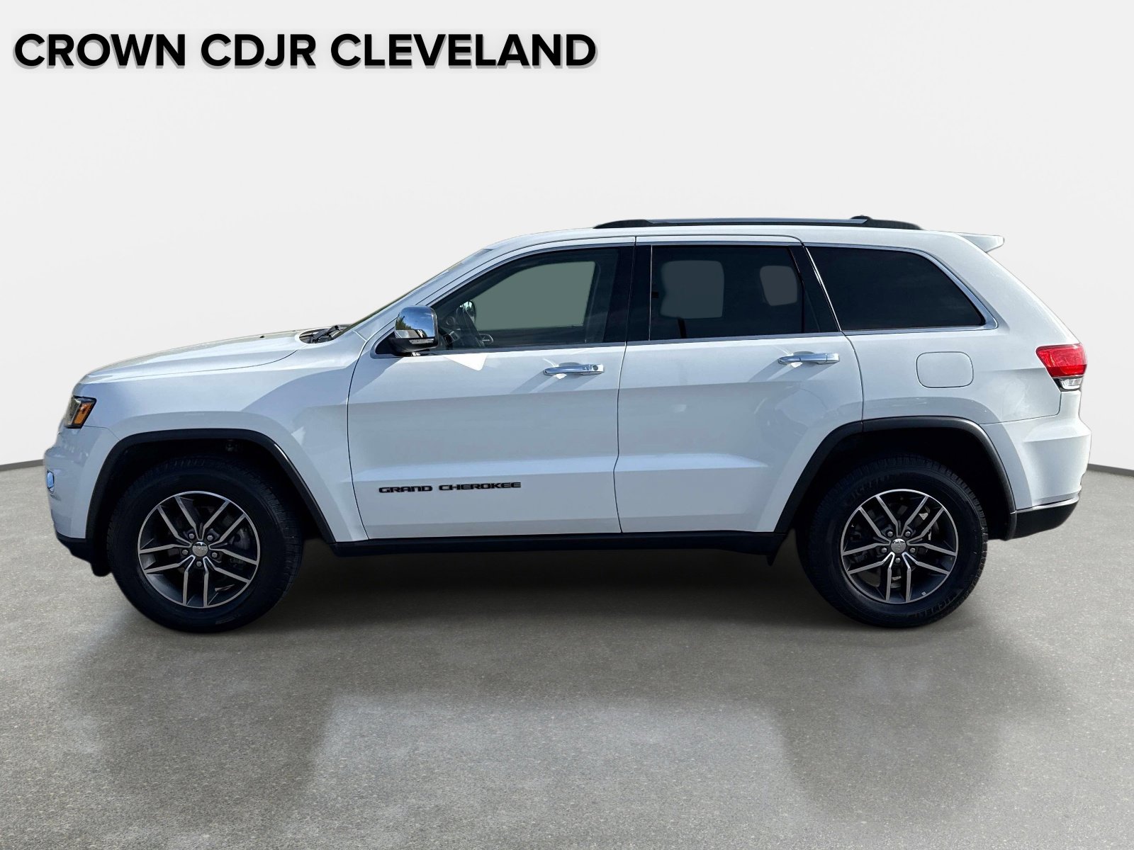 Used 2017 Jeep Grand Cherokee Limited w/ Luxury Group II RWD image 8