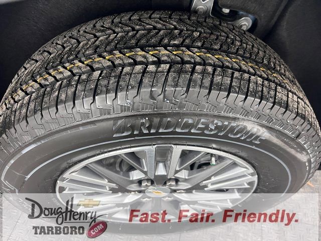 New 2026 Chevrolet Traverse LT w/ Driver Confidence Package FWD image 22