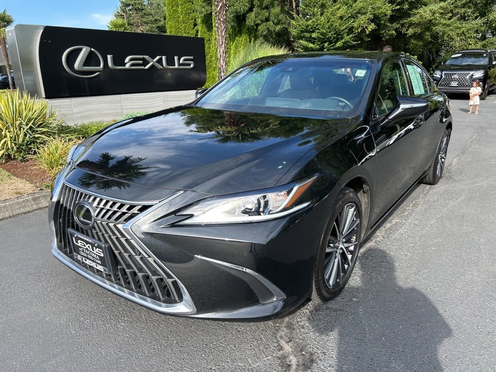 Certified 2022 Lexus ES 250 w/ Premium Package