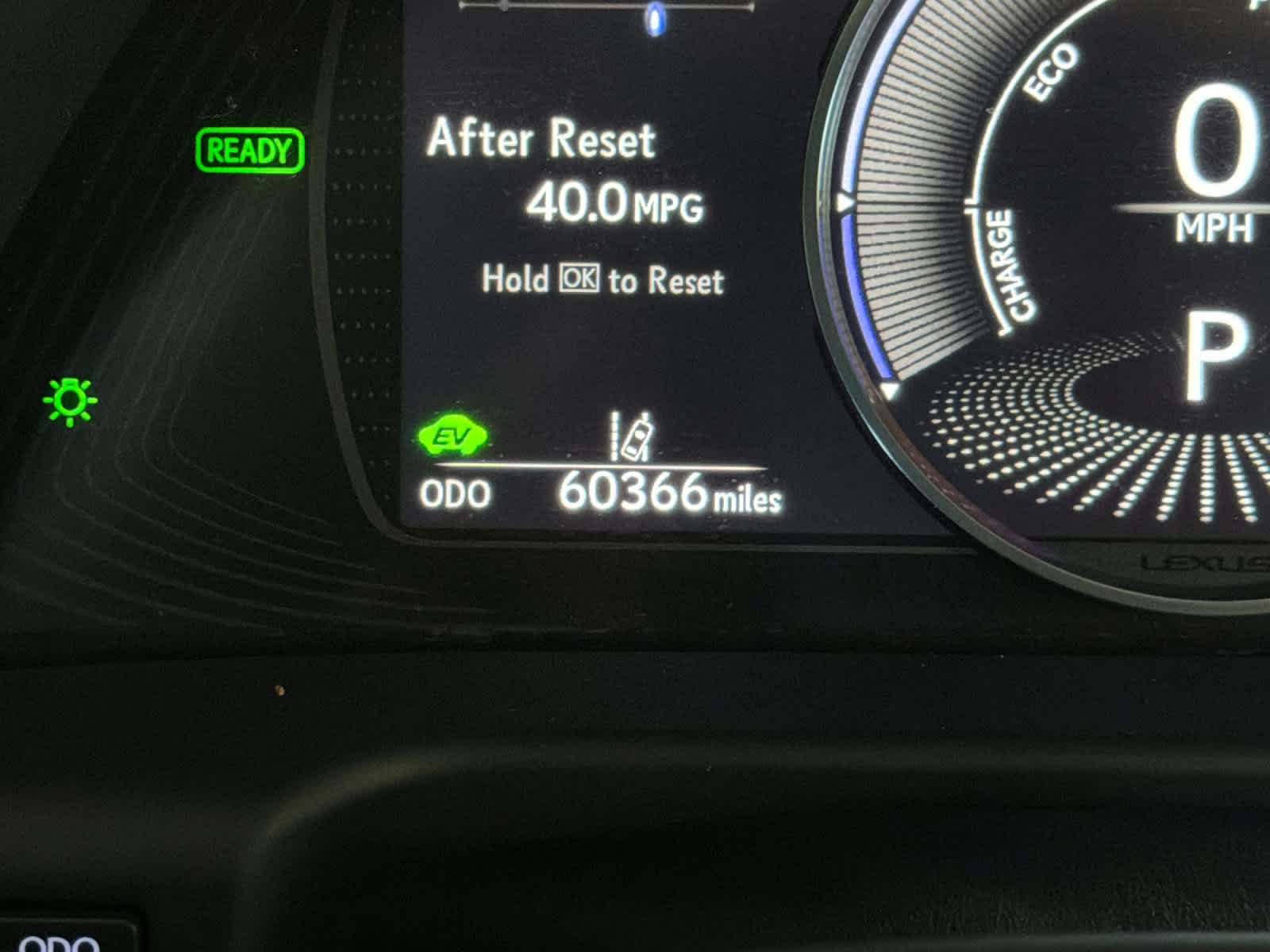 Used 2022 Lexus ES 300h w/ Premium Package FWD image 27