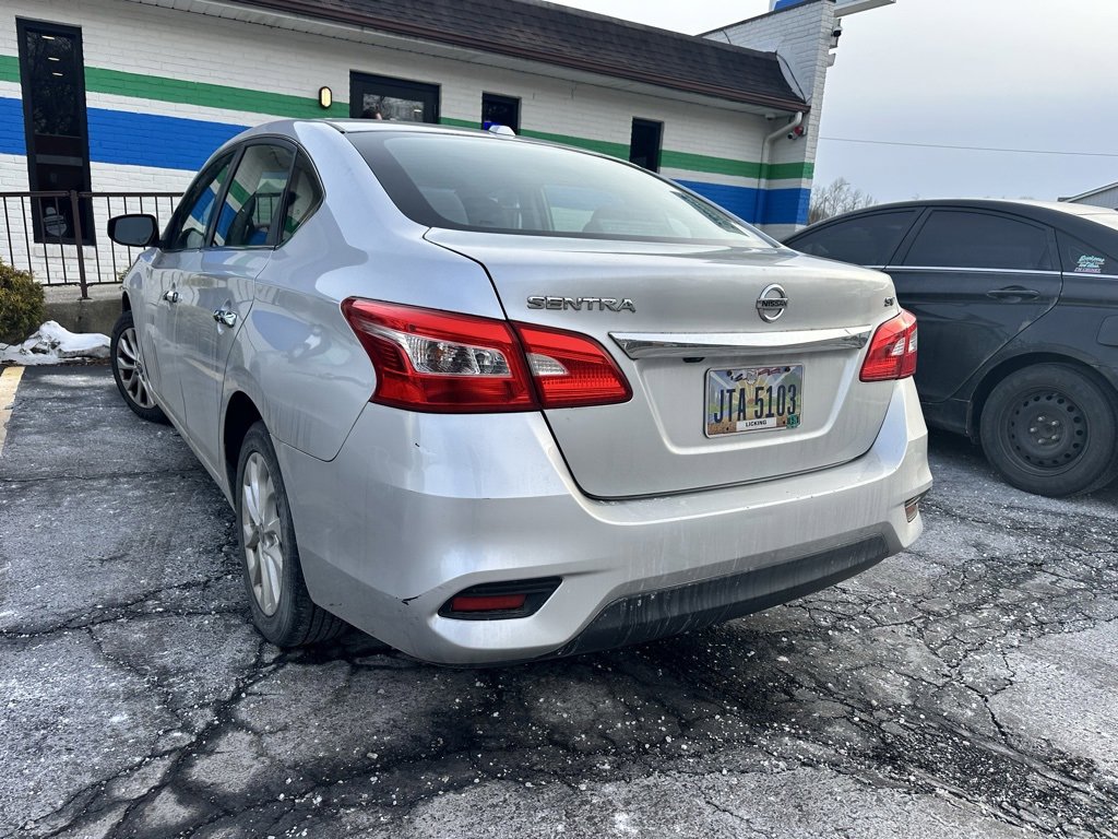 Used 2016 Nissan Sentra SV image 3