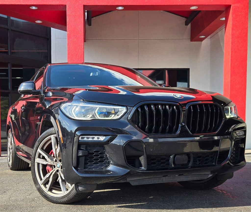 Used 2021 BMW X6 M50i w/ Executive Package AWD/4WD image 11