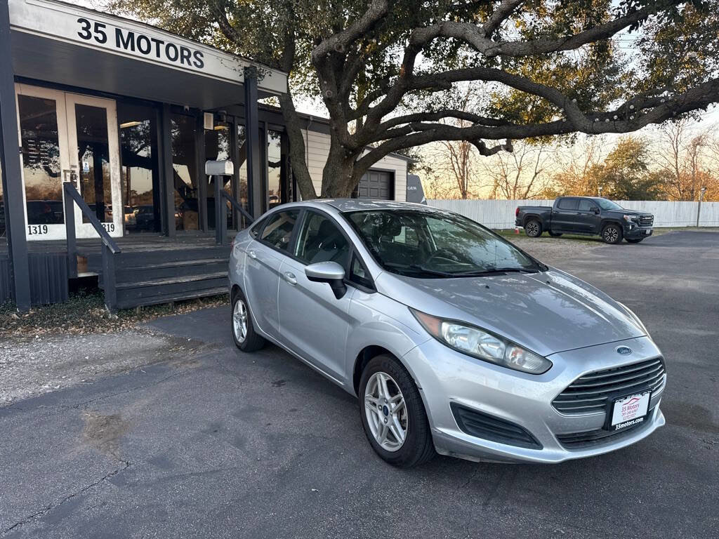 Used 2018 Ford Fiesta SE image 8