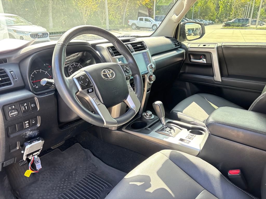 Used 2022 Toyota 4Runner SR5 Premium w/ Moonroof Package image 6