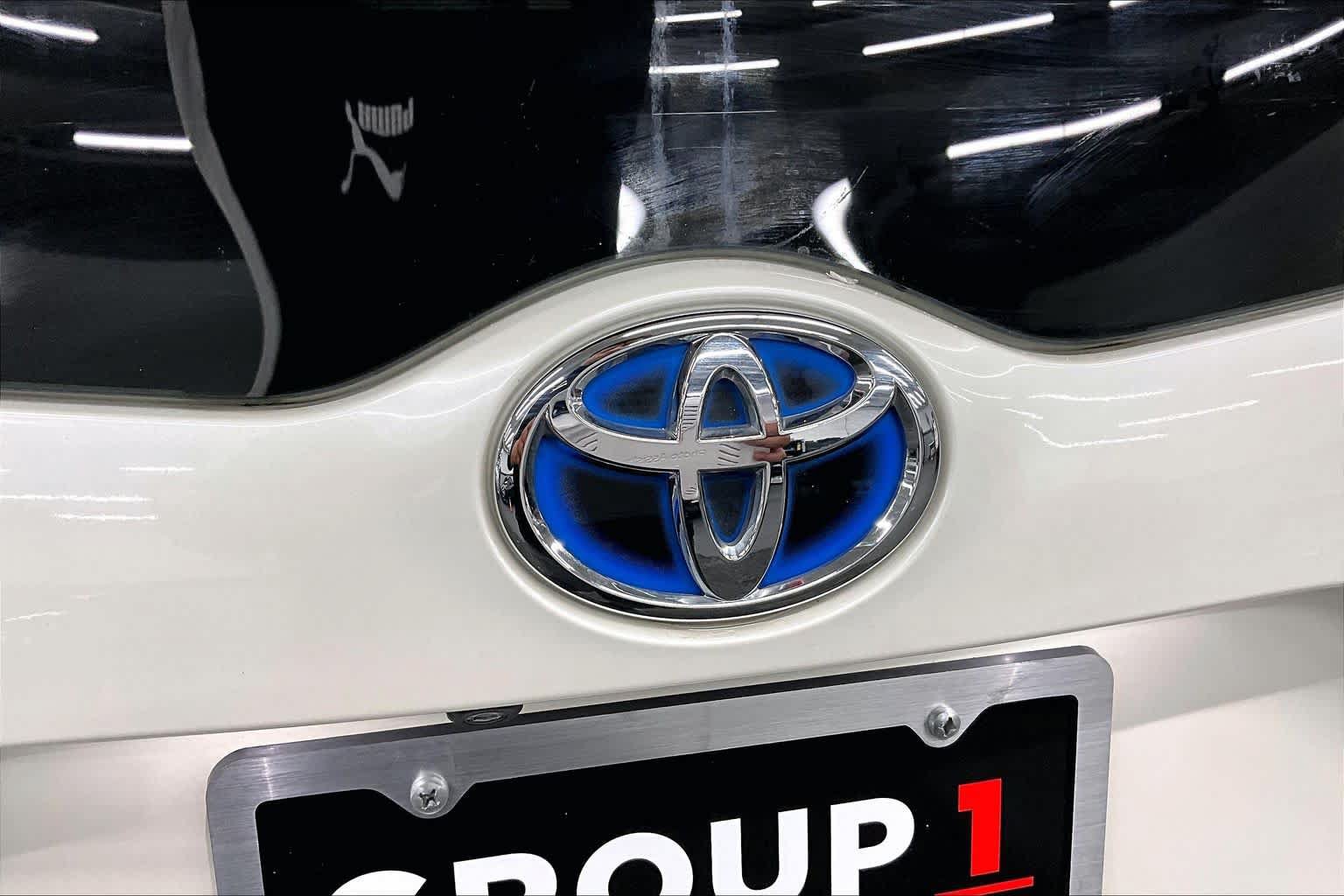 Used 2018 Toyota Prius Prime Advanced FWD image 30