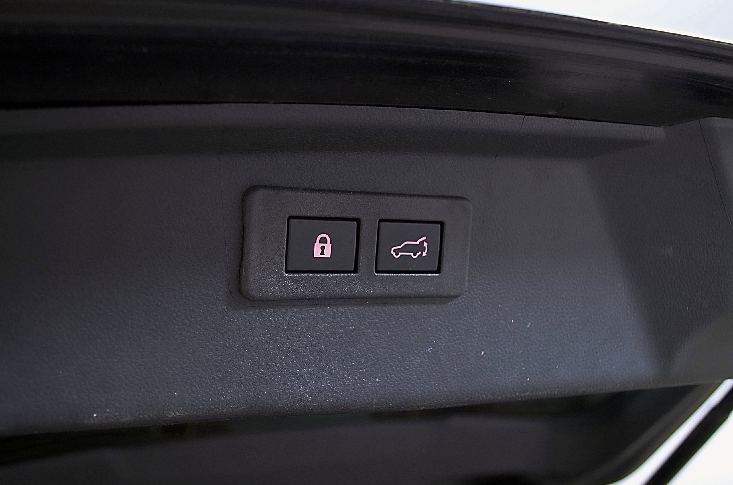 Used 2025 Subaru Outback Touring XT image 12