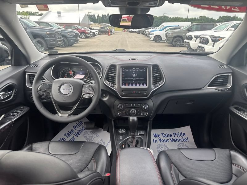 Used 2022 Jeep Cherokee Trailhawk w/ Premium Leather Package AWD/4WD image 21
