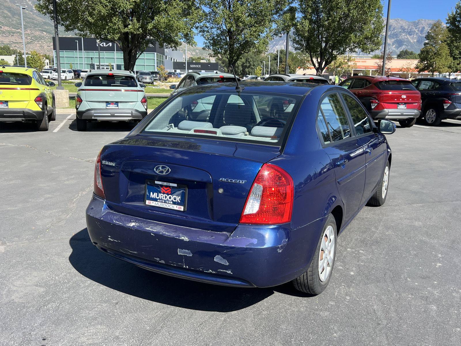 Used 2010 Hyundai Accent GLS FWD image 8