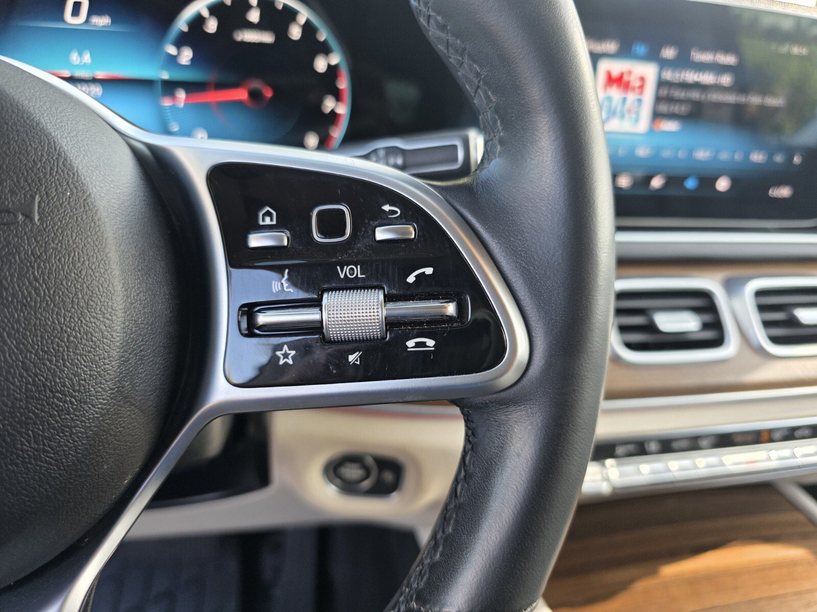 Used 2022 Mercedes-Benz GLE 350 4MATIC image 20
