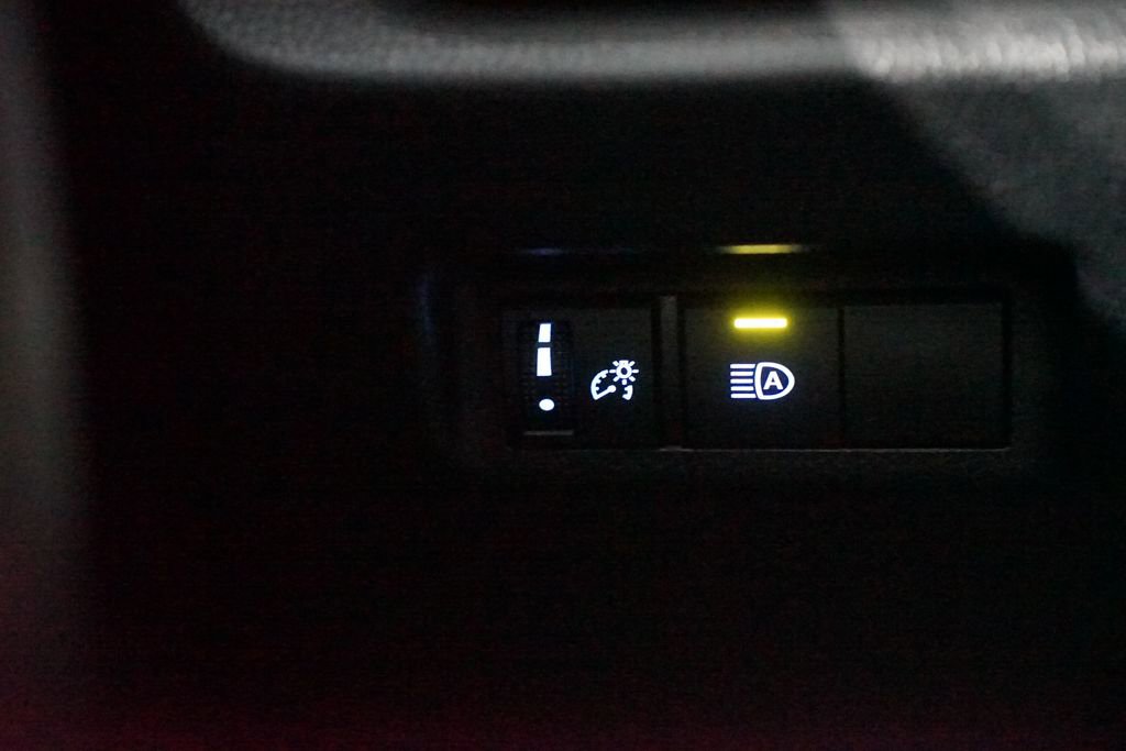 Certified 2021 Toyota RAV4 LE image 22