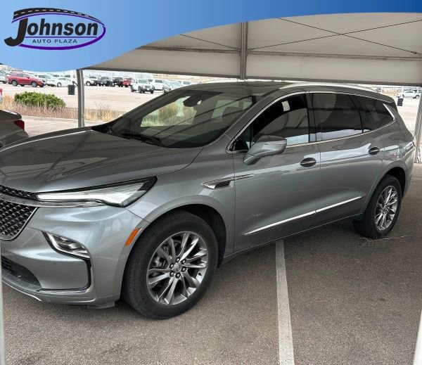 Used 2023 Buick Enclave Avenir w/ Avenir Technology Package AWD/4WD image 1
