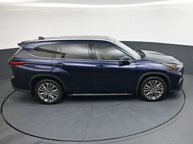 Used 2021 Toyota Highlander Platinum image 21