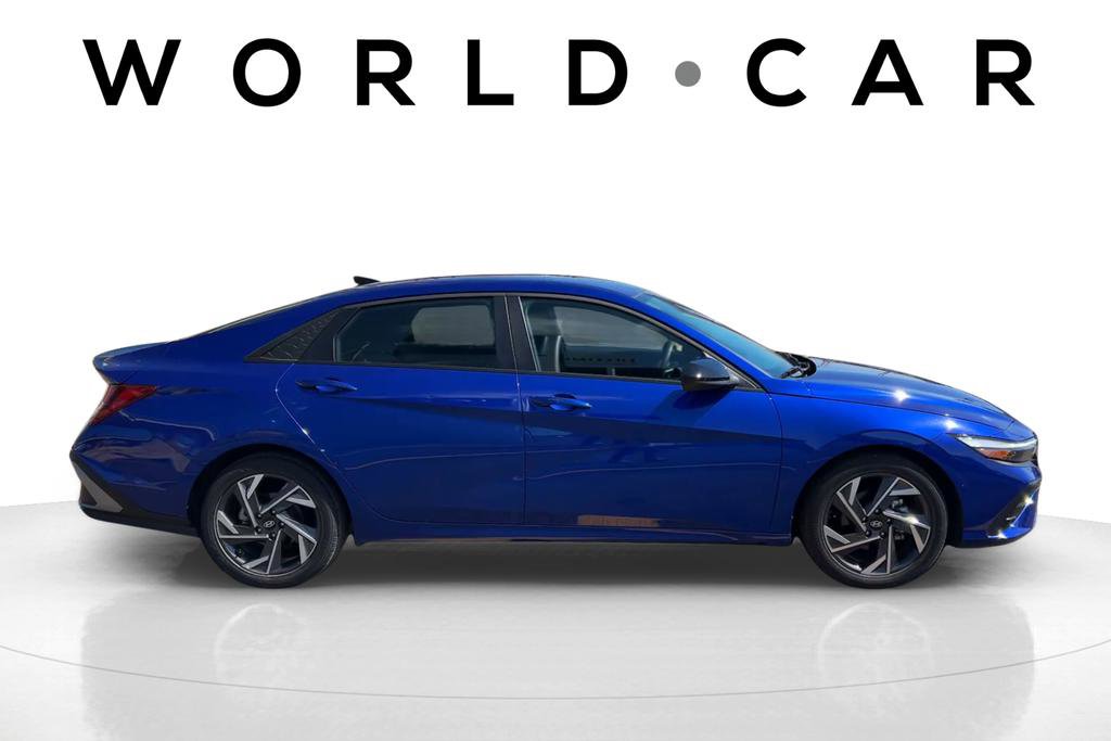 Certified 2025 Hyundai Elantra Sport image 2