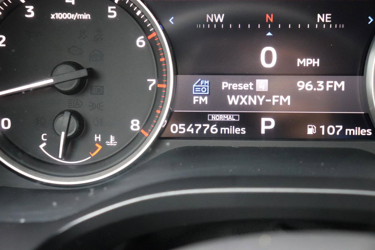 Used 2024 Mitsubishi Outlander AWD image 27