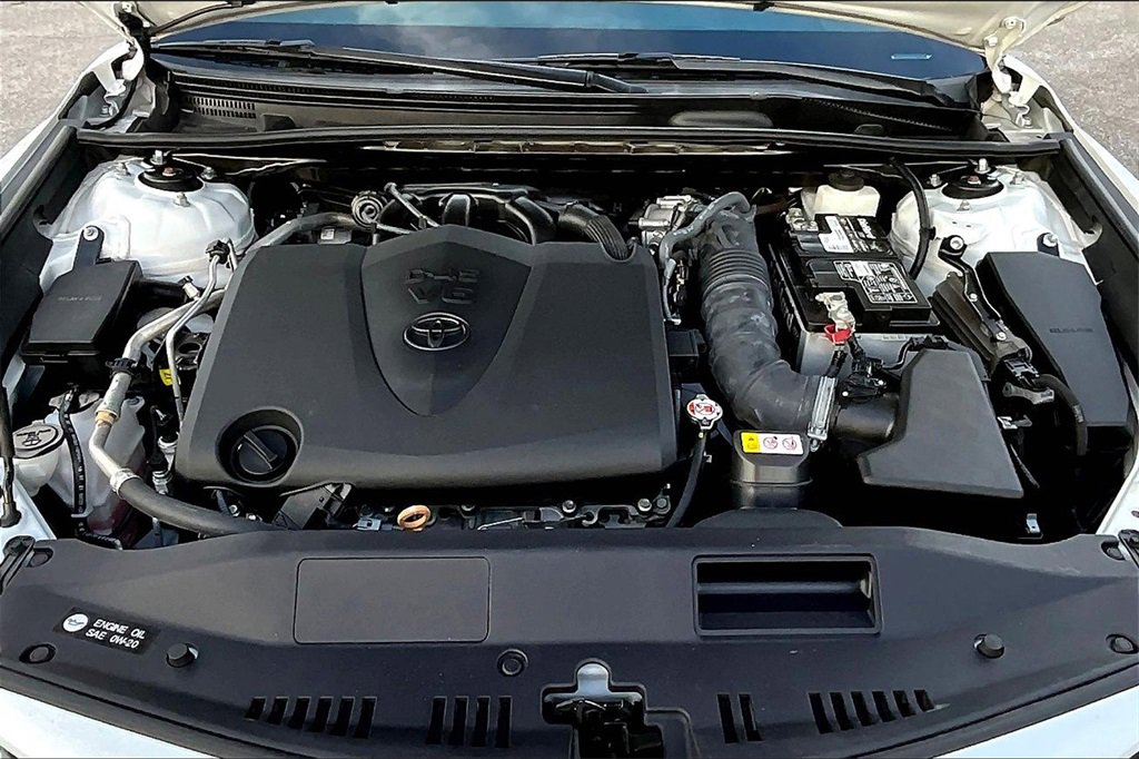 Used 2022 Toyota Camry XSE w/ Driver Assist Package image 10