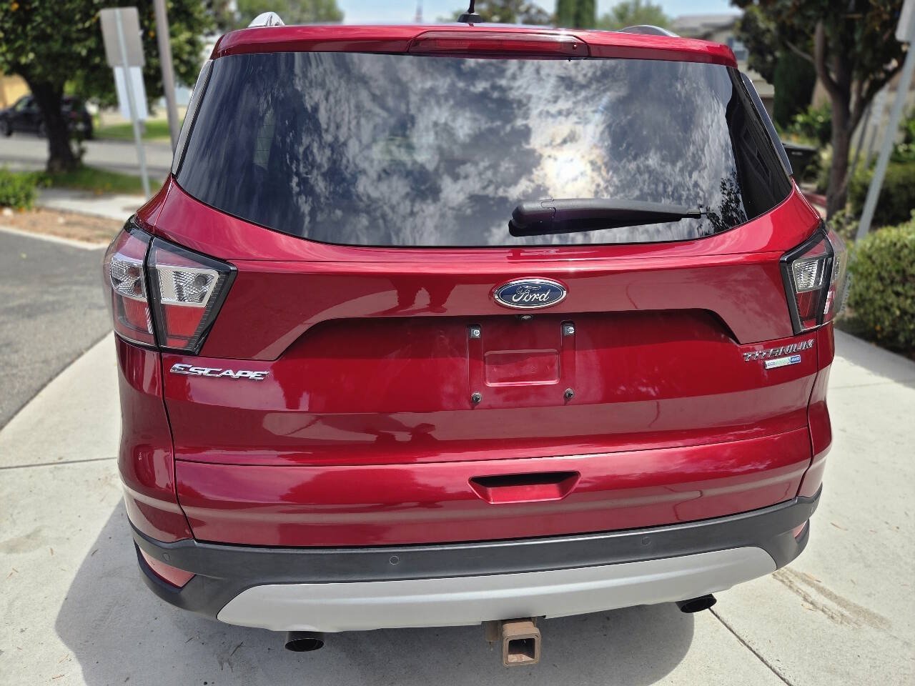 Used 2017 Ford Escape Titanium w/ Equipment Group 301A AWD/4WD image 14